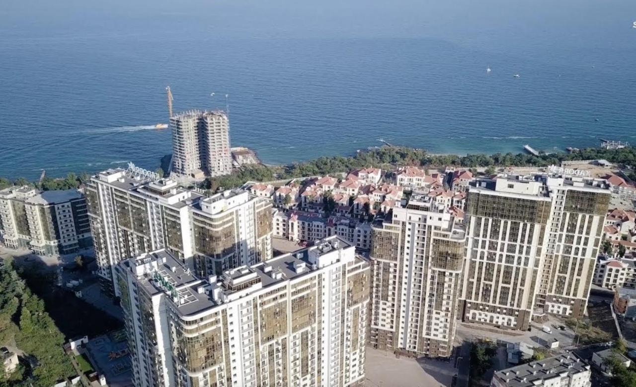 Аркадия Студия С Балконом Частичный Вид Моря Первая Линия От Моря 敖德萨 外观 照片